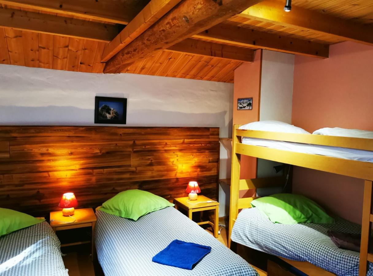 Gite D'Etape Auberge De L'Ardoisiere Jausiers Exteriér fotografie